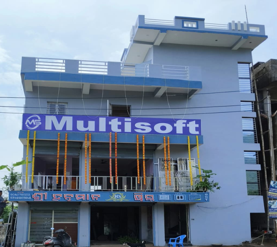 Students learning at Multisoft